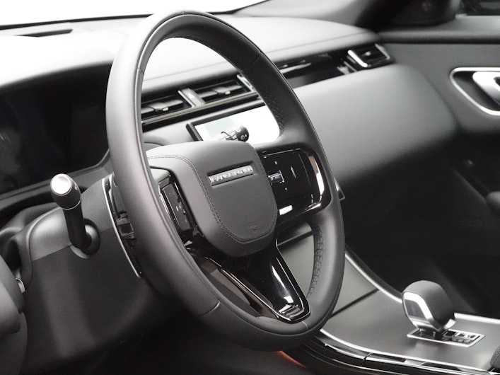 Vehicle image LAND ROVER RANGE ROVER VELAR