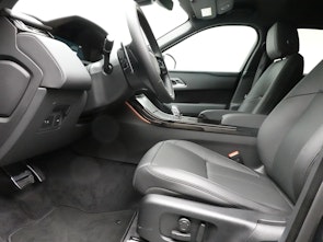 Vehicle image LAND ROVER Range Rover Velar 3.0 I6 Dynamic SE