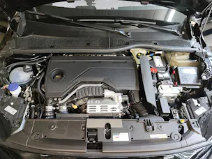 Peugeot 208 1.2 Hybrid GT