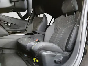 Peugeot 208 1.2 Hybrid GT