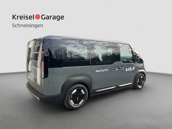 Vehicle image 5 Vehicle image 5