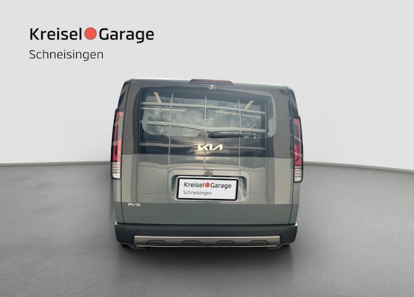 Vehicle image 4 Vehicle image 4