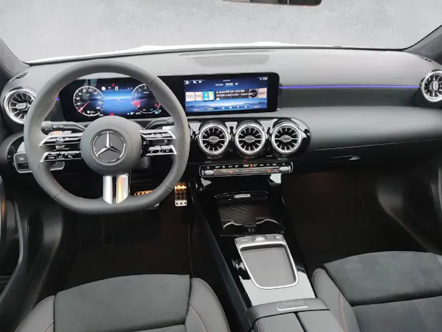 Mercedes-Benz A 200 AMG Line Night Star