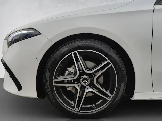 Mercedes-Benz A 200 AMG Line Night Star