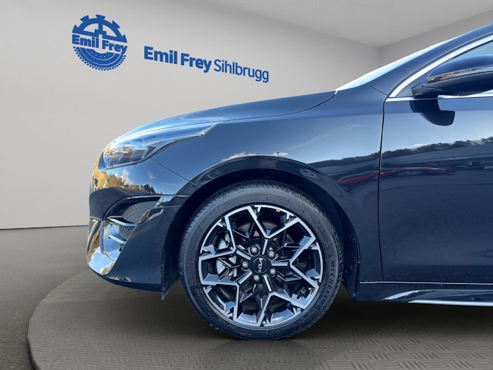 Vehicle image KIA CEED