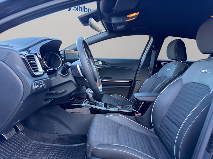 Vehicle image KIA CEED