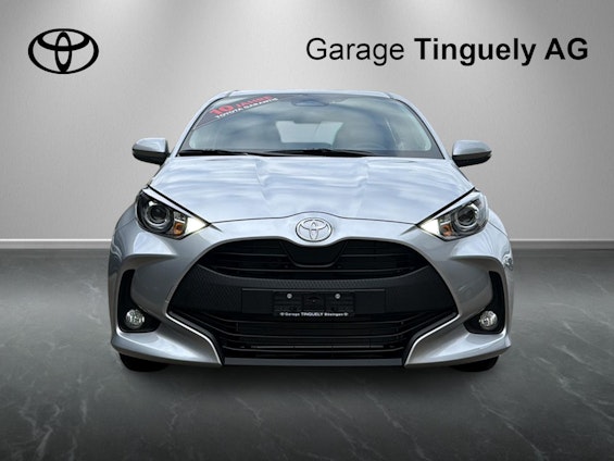 First vehicle image First vehicle image