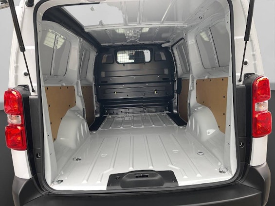 Vehicle image 13 Vehicle image 13