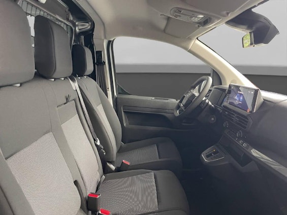 Vehicle image 11 Vehicle image 11