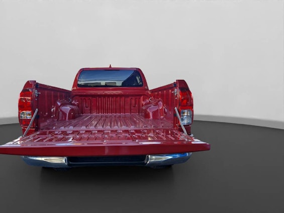 Vehicle image 8 Vehicle image 8