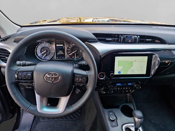 Vehicle image 13 Vehicle image 13