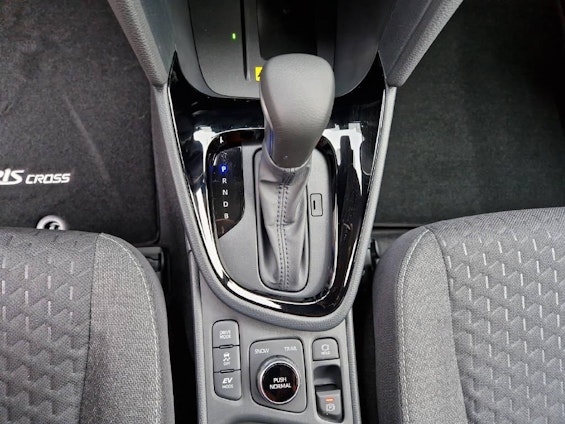 Vehicle image 14 Vehicle image 14