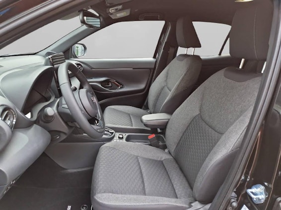 Vehicle image 8 Vehicle image 8