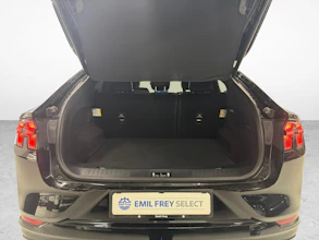 https://vehicle.imgix.net/4130094/0b404f54-6e16-4892-833d-bc94b93650bf.jpg