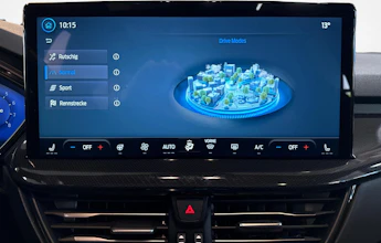 https://vehicle.imgix.net/4130108/f41d8435-ca05-4cf5-bf57-966ad8693a02.jpg