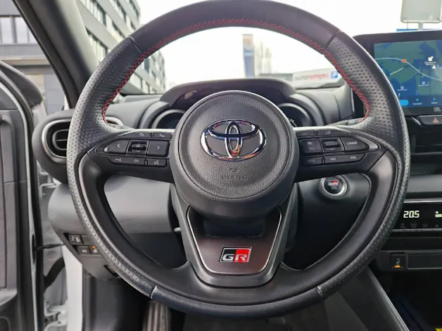 Toyota Yaris 1.5 VVT-i HSD GR Sport 45487/003