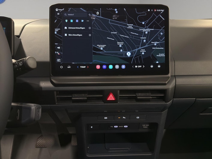 Vehicle image KIA PV5