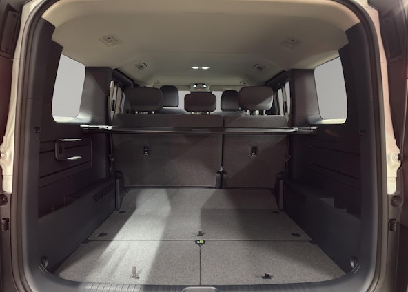 Vehicle image 8 Vehicle image 8