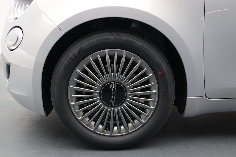 image du véhicule FIAT 500