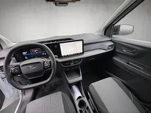 Ford E-Transit Courier Van Trend