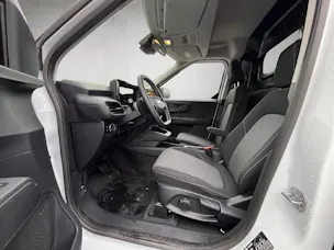 Ford E-Transit Courier Van Trend