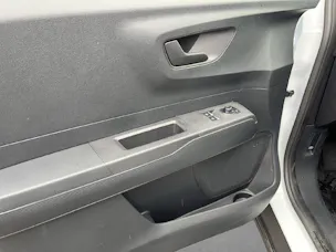 Ford E-Transit Courier Van Trend