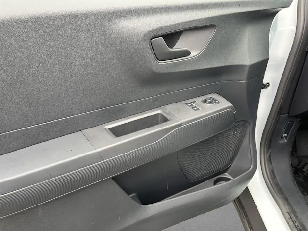 Ford E-Transit Courier Van Trend