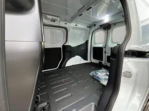 Ford E-Transit Courier Van Trend