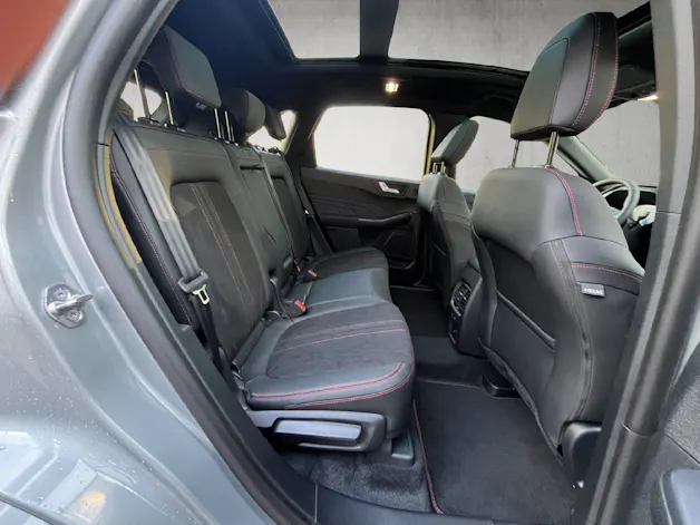 Ford Kuga 2.5 Hybrid ST-Line X 4x4