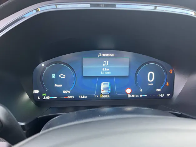 Ford Kuga 2.5 Hybrid ST-Line X 4x4