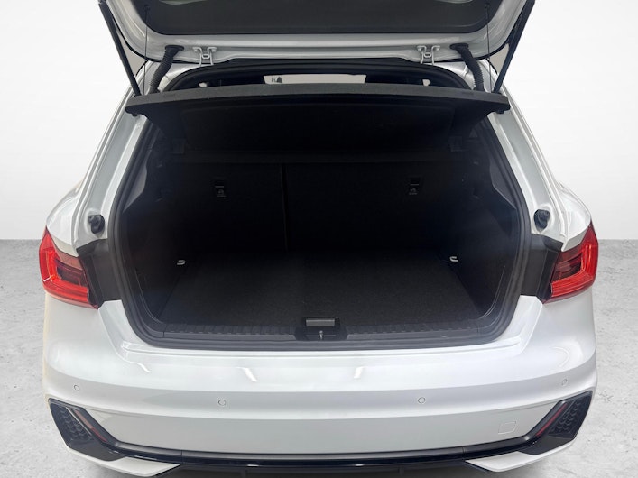 Vehicle image AUDI A1