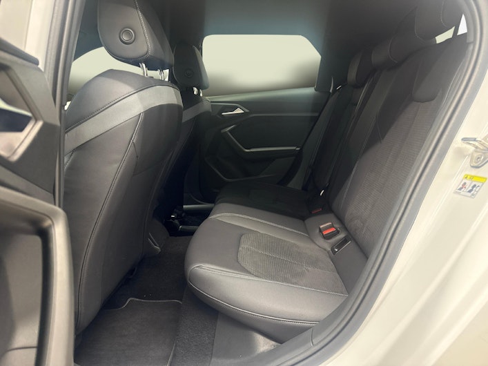 Vehicle image AUDI A1