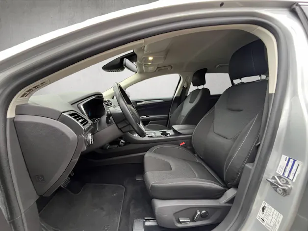 Ford Mondeo Station Wagon 2.0 HEV 187 Titanium