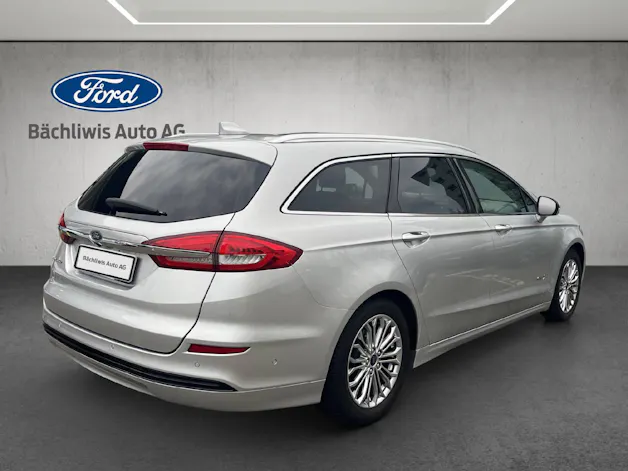Ford Mondeo Station Wagon 2.0 HEV 187 Titanium