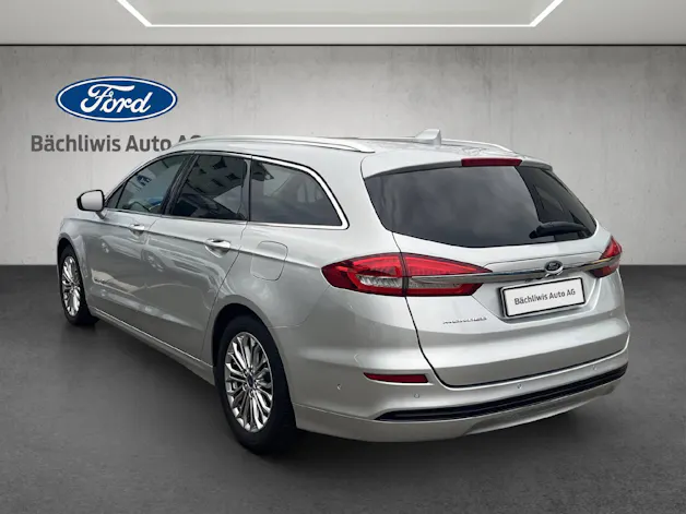 Ford Mondeo Station Wagon 2.0 HEV 187 Titanium