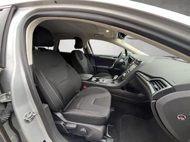 Ford Mondeo Station Wagon 2.0 HEV 187 Titanium