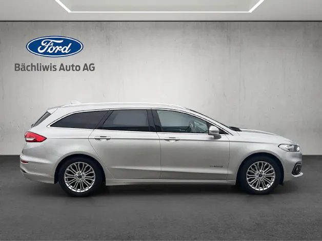 Ford Mondeo Station Wagon 2.0 HEV 187 Titanium