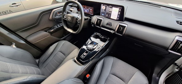 Vehicle image 5 Vehicle image 5