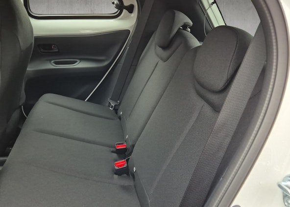 Vehicle image 12 Vehicle image 12