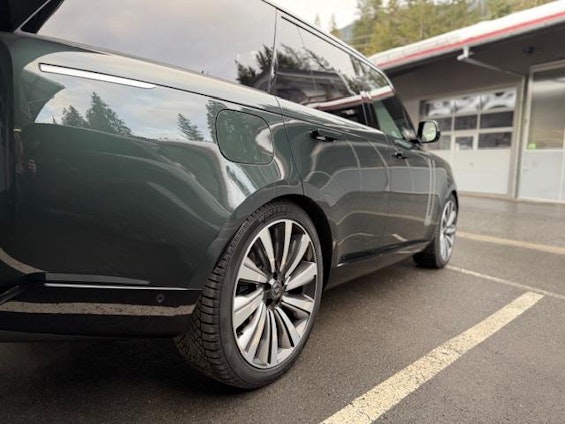 Vehicle image 9 Vehicle image 9