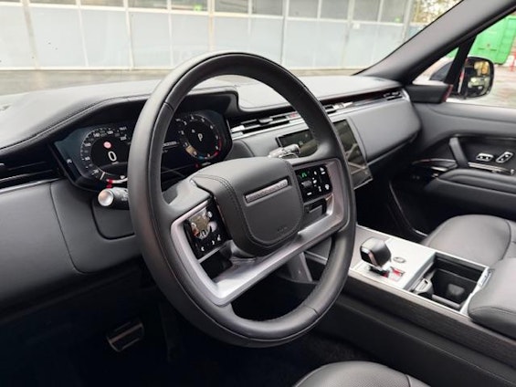 Vehicle image 13 Vehicle image 13