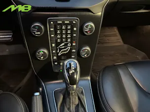 Volvo V40 2.0 D4 Momentum S/S