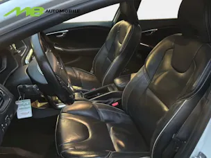Volvo V40 2.0 D4 Momentum S/S
