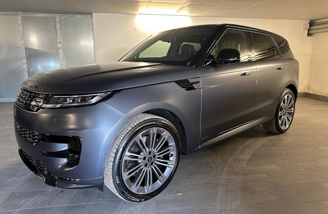 First vehicle image First vehicle image