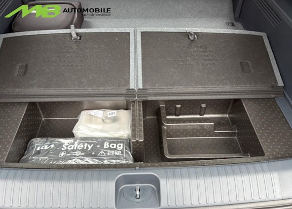 image du véhicule 13 image du véhicule 13