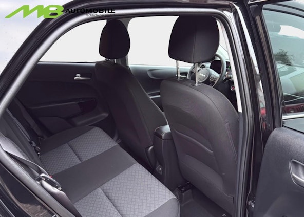 Vehicle image 13 Vehicle image 13