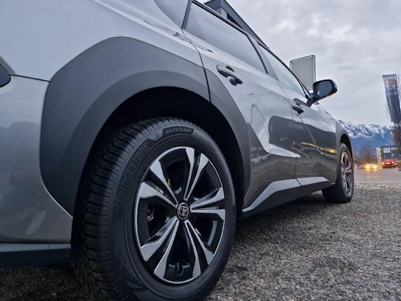 Vehicle image 16 Vehicle image 16