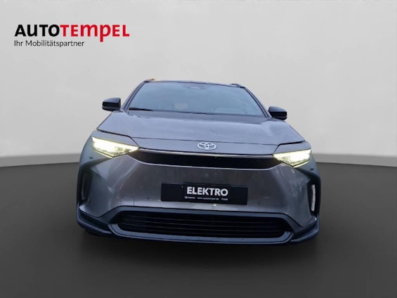 Vehicle image 6 Vehicle image 6