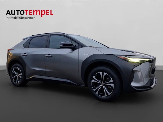 Vehicle image 3 Vehicle image 3