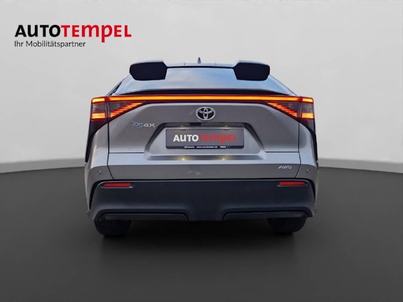 Vehicle image 7 Vehicle image 7